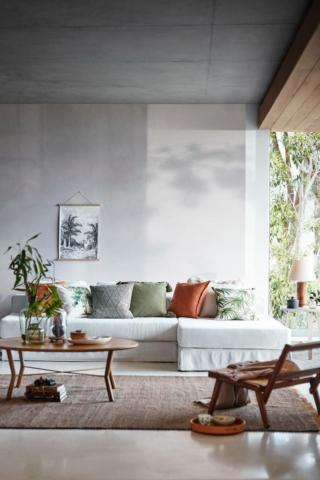 tappeto rettangolare in pura juta art. 0718780001 di H&M Home è la soluzione ideale in un soggiorno eclettico. La colorazione antracite e naturale lo rende facile da ambientare. Misura L 200 x P 300 cm. Prezzo 179 euro tappeto rettangolare in pura juta art. 0718780001 di H&M Home è la soluzione ideale in un soggiorno eclettico. La colorazione antracite e naturale lo rende facile da ambientare. Misura L 200 x P 300 cm. Prezzo 179 euro