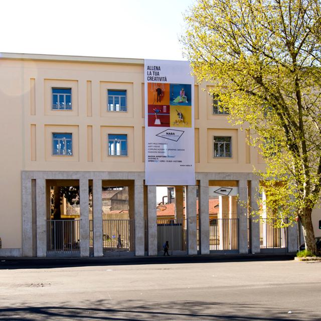Veduta dell'ingresso principale del NABA Veduta dell'ingresso principale del NABA