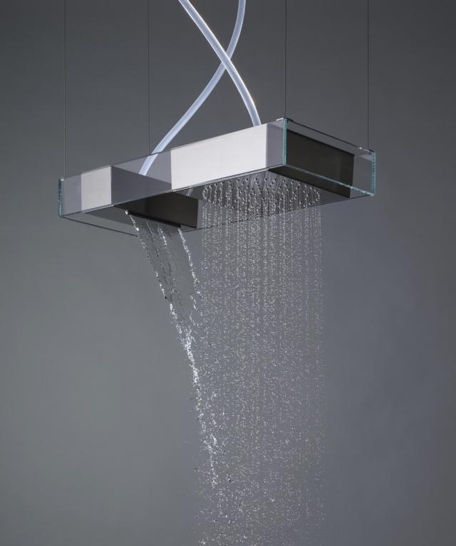 soffione smart Moove di FIMA Carlo Frattini nella versione a soffitto con la combinazione di una lama e un soffione, dimensione rettangolare soffione smart Moove di FIMA Carlo Frattini nella versione a soffitto con la combinazione di una lama e un soffione, dimensione rettangolare