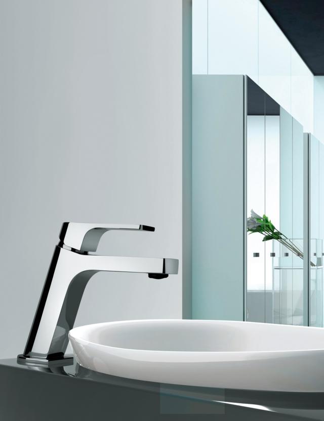rubinetto per lavabo monoforo Sophie di Leroy Merlin con rompigetto e finitura cromata lucida rubinetto per lavabo monoforo Sophie di Leroy Merlin con rompigetto e finitura cromata lucida