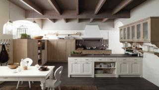 cucina con pensili a vetrinetta Tabià di Scandola cucina con pensili a vetrinetta Tabià di Scandola