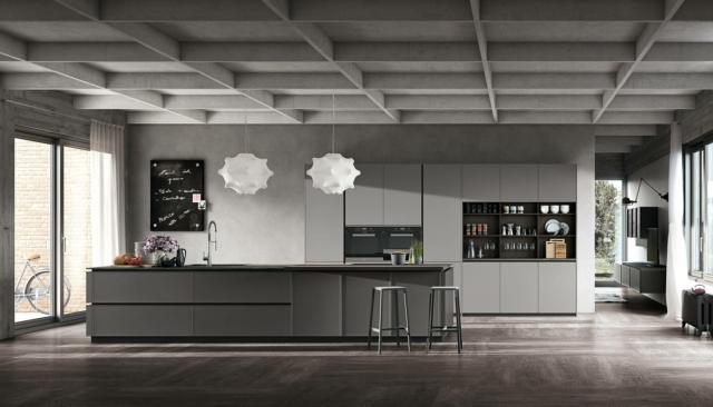 cucina con isola Color Trend di Stosa Cucine con ante basi lisce tonalità neutra e dotata di bancone snack laterale cucina con isola Color Trend di Stosa Cucine con ante basi lisce tonalità neutra e dotata di bancone snack laterale
