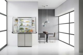 frigorifero W Collection 4 porte WQ9 B1L di Whirlpool con funzione 6th Sense FreshLock e 6th Sense Freeze Loc frigorifero W Collection 4 porte WQ9 B1L di Whirlpool con funzione 6th Sense FreshLock e 6th Sense Freeze Loc