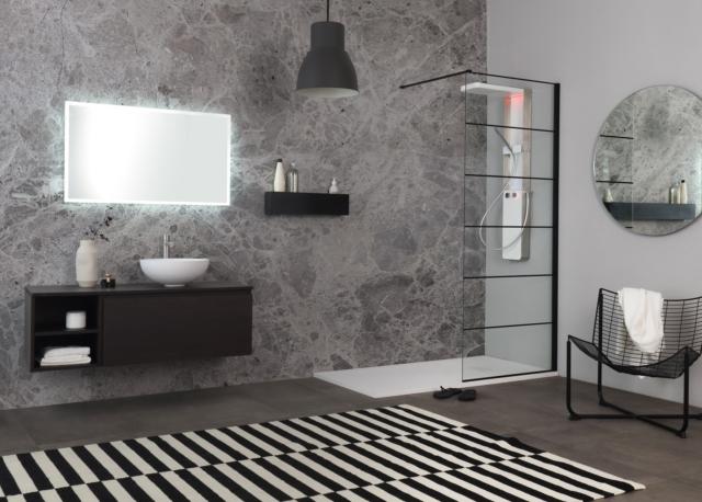 box doccia Walk-In 6 mm di Grandform ha cristalli di 6 mm lavorati con trattamento “Easy Clean” box doccia Walk-In 6 mm di Grandform ha cristalli di 6 mm lavorati con trattamento “Easy Clean”