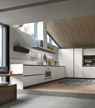 cucina bianca a L con gole e zoccolo nero Color Trend di Stosa cucina bianca a L con gole e zoccolo nero Color Trend di Stosa