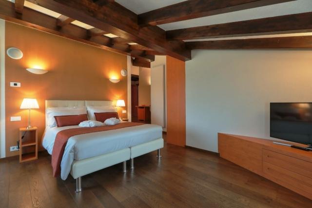 vasco_relais orcia_flat line vasco_relais orcia_flat line