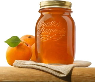 Barattoli con tappo a vite Bormioli Rocco. Prezzo 33,40 euro Barattoli con tappo a vite Bormioli Rocco. Prezzo 33,40 euro