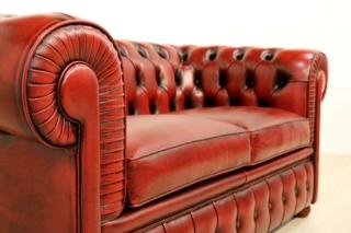 Bracciolo divano Chesterfield