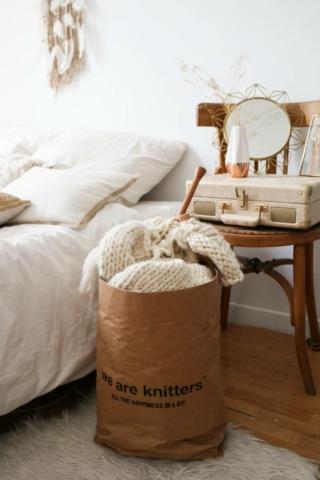 Camera lavori maglia uncinetto we are knoitters Camera lavori maglia uncinetto we are knoitters