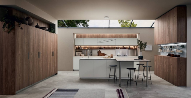 Cucina Lounge di Veneta Cucine, armadiatura Scrigno con apertura ad anta rientrante sul fianco laterale Cucina Lounge di Veneta Cucine, armadiatura Scrigno con apertura ad anta rientrante sul fianco laterale
