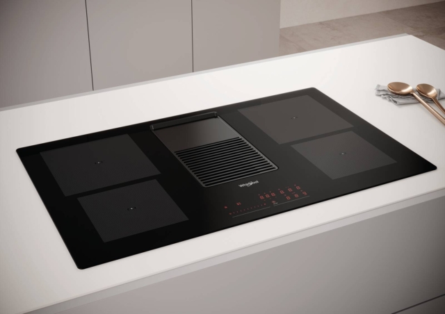 piano induzione 4 zone di cottura Whirlpool wvk92k con cappa piano induzione 4 zone di cottura Whirlpool wvk92k con cappa