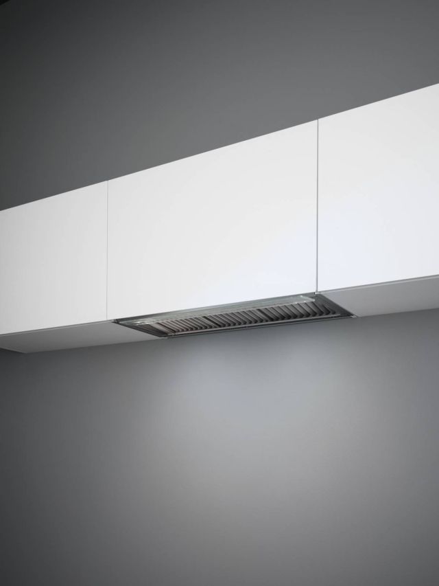 cappa incasso Virgola No-Drop di Falmec disponibile nelle misure da 60, 90 e 120 cm, pulsantiera elettronica a 4 velocità e illuminazione LED dinamica cappa incasso Virgola No-Drop di Falmec disponibile nelle misure da 60, 90 e 120 cm, pulsantiera elettronica a 4 velocità e illuminazione LED dinamica