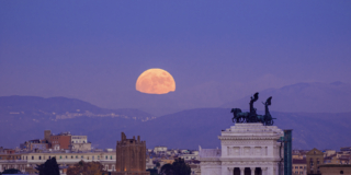CARPE SIDERA. La meraviglia del cielo sulla bellezza di Roma CARPE SIDERA. La meraviglia del cielo sulla bellezza di Roma
