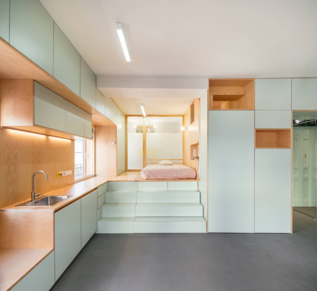 Cucina e zona notte Yojigen Poketto Apartment VDM-Home Stories-elii Cucina e zona notte Yojigen Poketto Apartment VDM-Home Stories-elii