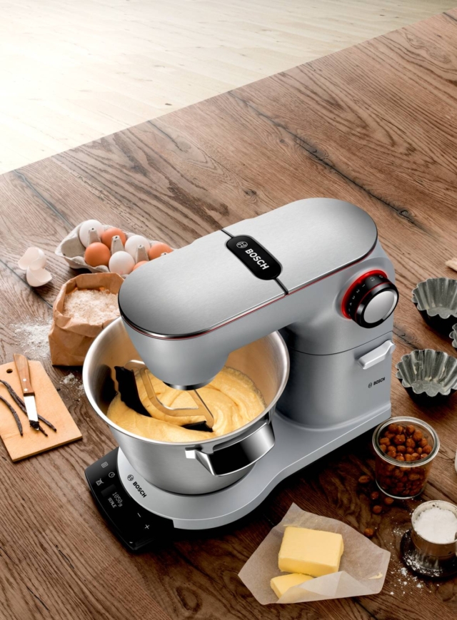 planetaria OptiMUM MUM9AX5S00 di Bosch con bilancia integrata planetaria OptiMUM MUM9AX5S00 di Bosch con bilancia integrata