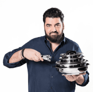 Cannavacciuolo pentole salvaspazio Lagostina impilabili con un solo manico Cannavacciuolo pentole salvaspazio Lagostina impilabili con un solo manico