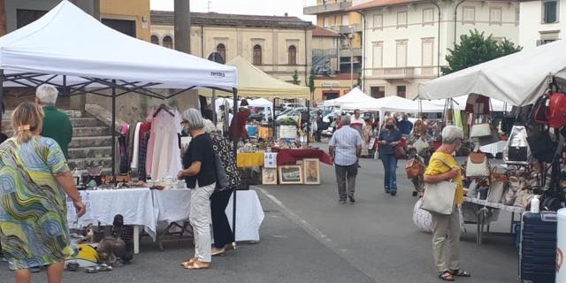 Monsummano Terme, piazza Giusti Monsummano Terme, piazza Giusti