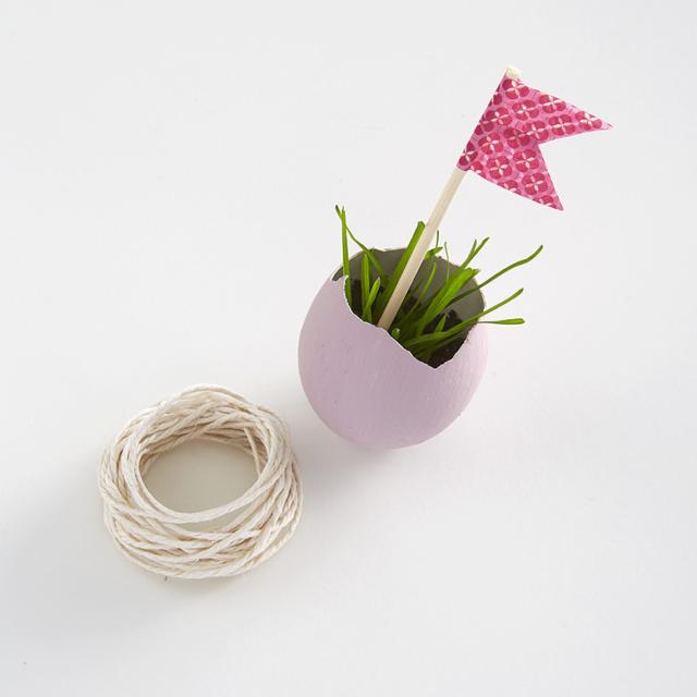 "nido" con spago su cui appoggiare uovo decorato - fai da te Segnaposto Pasqua Step 6 "nido" con spago su cui appoggiare uovo decorato - fai da te Segnaposto Pasqua Step 6