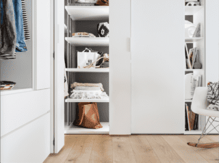 caccaro Freedhome armadio bianco anta scorrevole aperto caccaro Freedhome armadio bianco anta scorrevole aperto