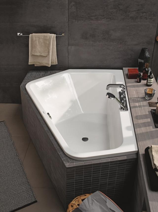 vasca angolare Paiova 5 di Duravit, misura L 177 x P 130 cm vasca angolare Paiova 5 di Duravit, misura L 177 x P 130 cm