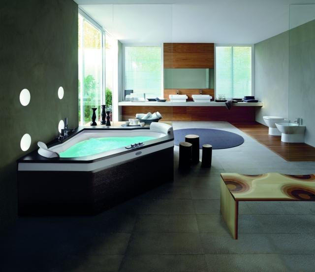 vasca idromassaggio Aura Corner 160 Wood di Jacuzzi® con seduta rialzata, misura L 160 x P 160 x H 60 cm vasca idromassaggio Aura Corner 160 Wood di Jacuzzi® con seduta rialzata, misura L 160 x P 160 x H 60 cm