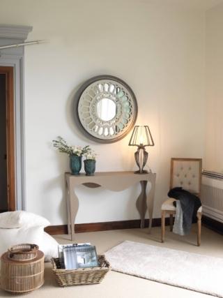 specchio rotondo decoro metallo sagomato laccato arti e mestieri rosone stile barocco specchio rotondo decoro metallo sagomato laccato arti e mestieri rosone stile barocco
