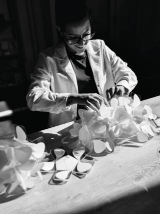 Slamp realizzazione a mano lampade, foto Pedo Sadio