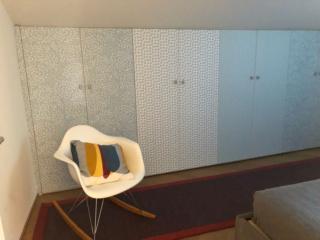 le ante dell'armadio tappezzate e montate le ante dell'armadio tappezzate e montate