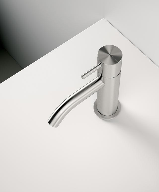 miscelatore monocomando per lavabo Z316 di Zazzeri in acciaio inox AISI 316/L e finitura spazzolata miscelatore monocomando per lavabo Z316 di Zazzeri in acciaio inox AISI 316/L e finitura spazzolata