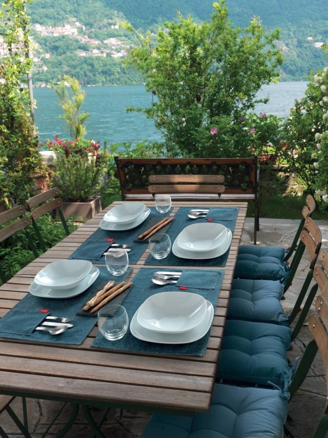 Tovagliette con disegno Denim della collezione Outdoor di Gabel1957. Realizzate in panama di puro cotone Tovagliette con disegno Denim della collezione Outdoor di Gabel1957. Realizzate in panama di puro cotone