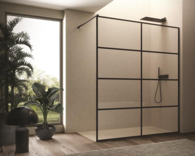 box doccia walk-in Vitrum, modello Inglesina, di Ideagroup con profilo, griglia vetro e braccetto nero materico box doccia walk-in Vitrum, modello Inglesina, di Ideagroup con profilo, griglia vetro e braccetto nero materico