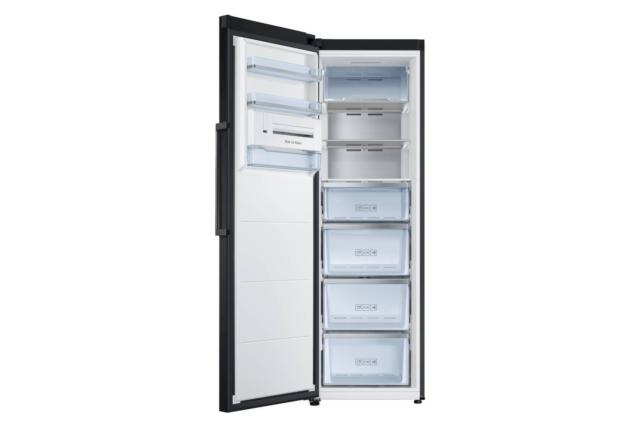 congelatore verticale RZ32M7535B1 di samsung congelatore verticale RZ32M7535B1 di samsung