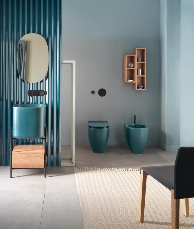 contenitore in legno rovere nodato della collezione Diva di Scarabeo sotto il lavabo su struttura tubolare verniciata contenitore in legno rovere nodato della collezione Diva di Scarabeo sotto il lavabo su struttura tubolare verniciata