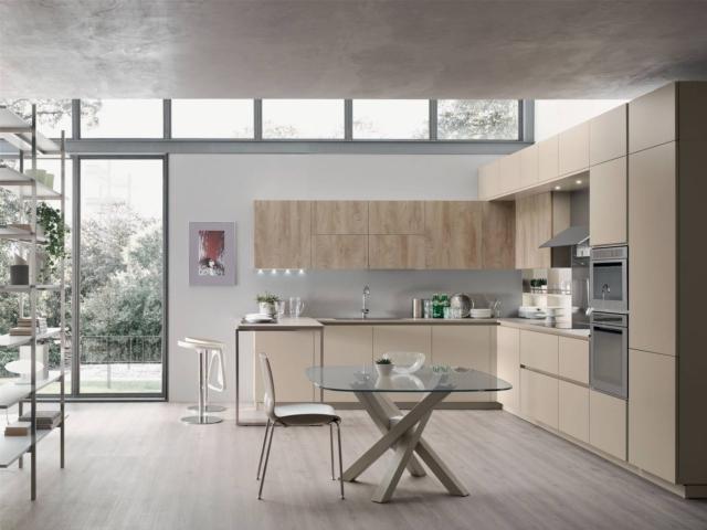 cucina moderna ante lisce Lounge Venetacucine laccato beige ecru opaco tiglio silver dek a L cucina moderna ante lisce Lounge Venetacucine laccato beige ecru opaco tiglio silver dek a L