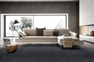 divano con chaiselongue Assonanza di Dona Salotti divano con chaiselongue Assonanza di Dona Salotti