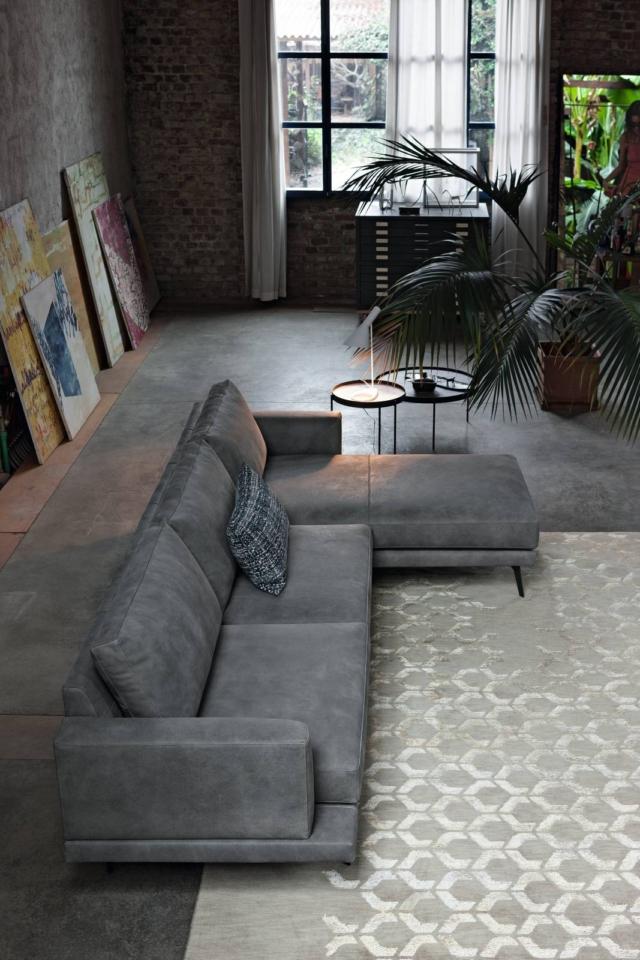 divano con chaiselongue Philip77 di Doimo Salotti divano con chaiselongue Philip77 di Doimo Salotti