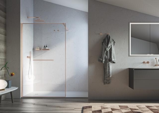 Hanno finitura in oro rosato lucido i profili della doccia WalkIn di Inda. Con vetro trasparente di spessore 8 mm, misura L 140 x H 200 cm. Prezzo 1.072,38 euro. www.inda.net Hanno finitura in oro rosato lucido i profili della doccia WalkIn di Inda. Con vetro trasparente di spessore 8 mm, misura L 140 x H 200 cm. Prezzo 1.072,38 euro. www.inda.net