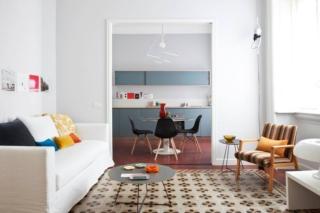 Cucina aperta dietro a un portale