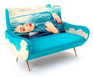 divano due posti two seater sofa sea girl seletti piedini metallo dorato rivestimento poliestere divano due posti two seater sofa sea girl seletti piedini metallo dorato rivestimento poliestere