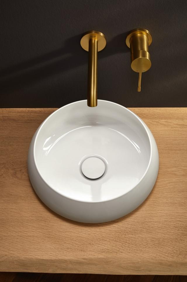 lavabo da appoggio rotondo BetteCraft di Bette in acciaio al titanio vetrificato color bianco con bordi di 8 mm lavabo da appoggio rotondo BetteCraft di Bette in acciaio al titanio vetrificato color bianco con bordi di 8 mm