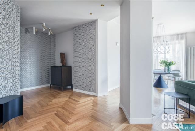 ingresso, ribassamento, faretti, parquet a spina di pesce, pilastro, rivestimenti in carta da parati, soggiorno ingresso, ribassamento, faretti, parquet a spina di pesce, pilastro, rivestimenti in carta da parati, soggiorno