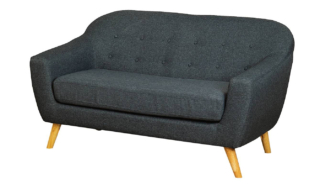 Aktic di Sklum (www.sklum.com) ha lo schienale
con i braccioli integrati e assicura il massimo
comfort. Le gambe sono in legno di eucalipto.
Misura L 148 x P 83 x H 83 cm e costa 329,95 euro. Aktic di Sklum (www.sklum.com) ha lo schienale
con i braccioli integrati e assicura il massimo
comfort. Le gambe sono in legno di eucalipto.
Misura L 148 x P 83 x H 83 cm e costa 329,95 euro.