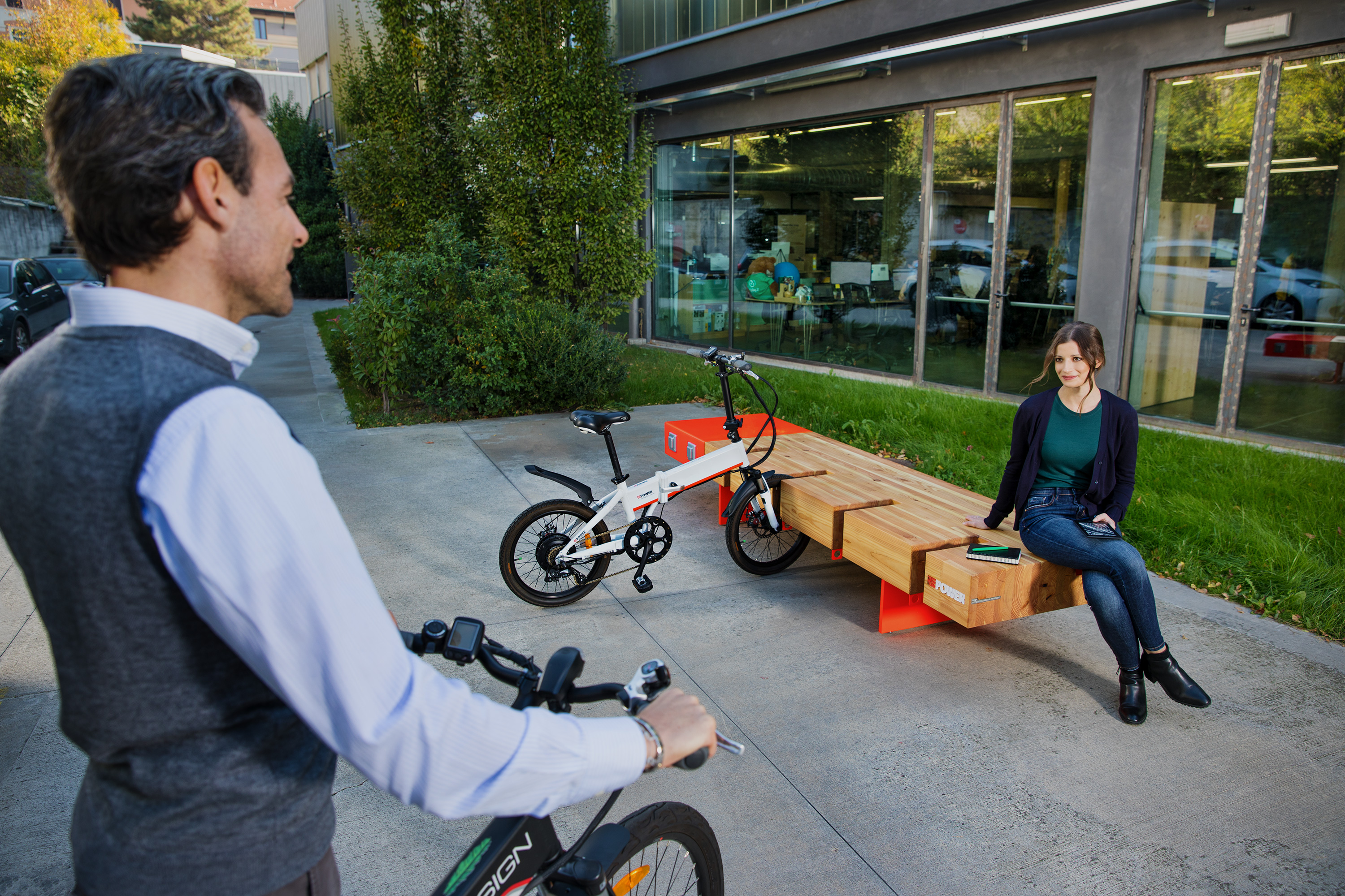 arredo urbano E-Lounge di Repower arredo urbano E-Lounge di Repower