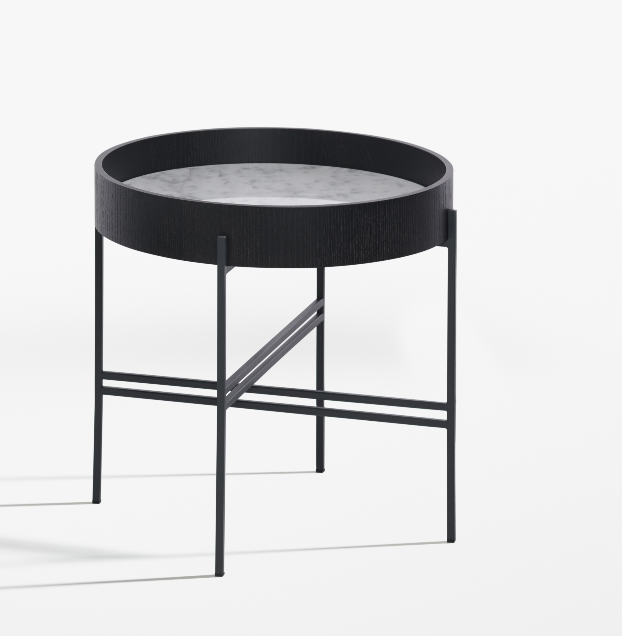 Fa parte della collezione Tray di Potocco (potocco.it) il coffe table con struttura in metallo verniciato, bordo in frassino e top in marmo o vetro retrovernciato. Disponibile anche in versione quadrata e rettangolare, rotondo misura Ø 45 x H 35 cm. Prezzo a partire da 1.123 euro. Fa parte della collezione Tray di Potocco (potocco.it) il coffe table con struttura in metallo verniciato, bordo in frassino e top in marmo o vetro retrovernciato. Disponibile anche in versione quadrata e rettangolare, rotondo misura Ø 45 x H 35 cm. Prezzo a partire da 1.123 euro.