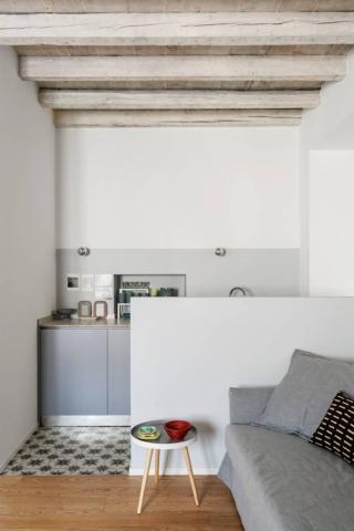 Soffitto in legno lievemente sbiancato