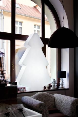 albero natale 2020 abete lampada lightree slide polietilene bianco albero natale 2020 abete lampada lightree slide polietilene bianco