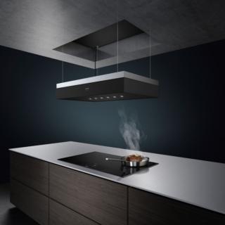 cappa aspirante a soffitto varioLift iQ700 LR18HLT65 di Siemens con regolazione altezza durante cottura cappa aspirante a soffitto varioLift iQ700 LR18HLT65 di Siemens con regolazione altezza durante cottura
