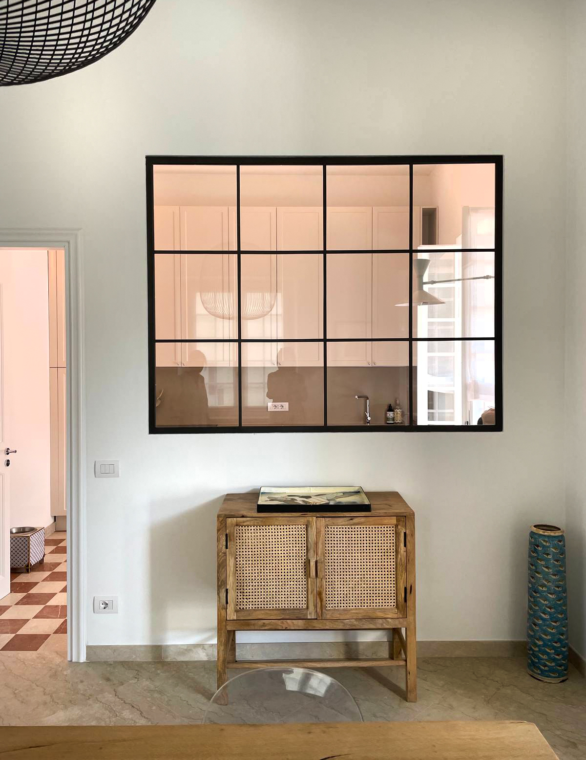 Travertino e piastrelle simili. Travertino e piastrelle simili.