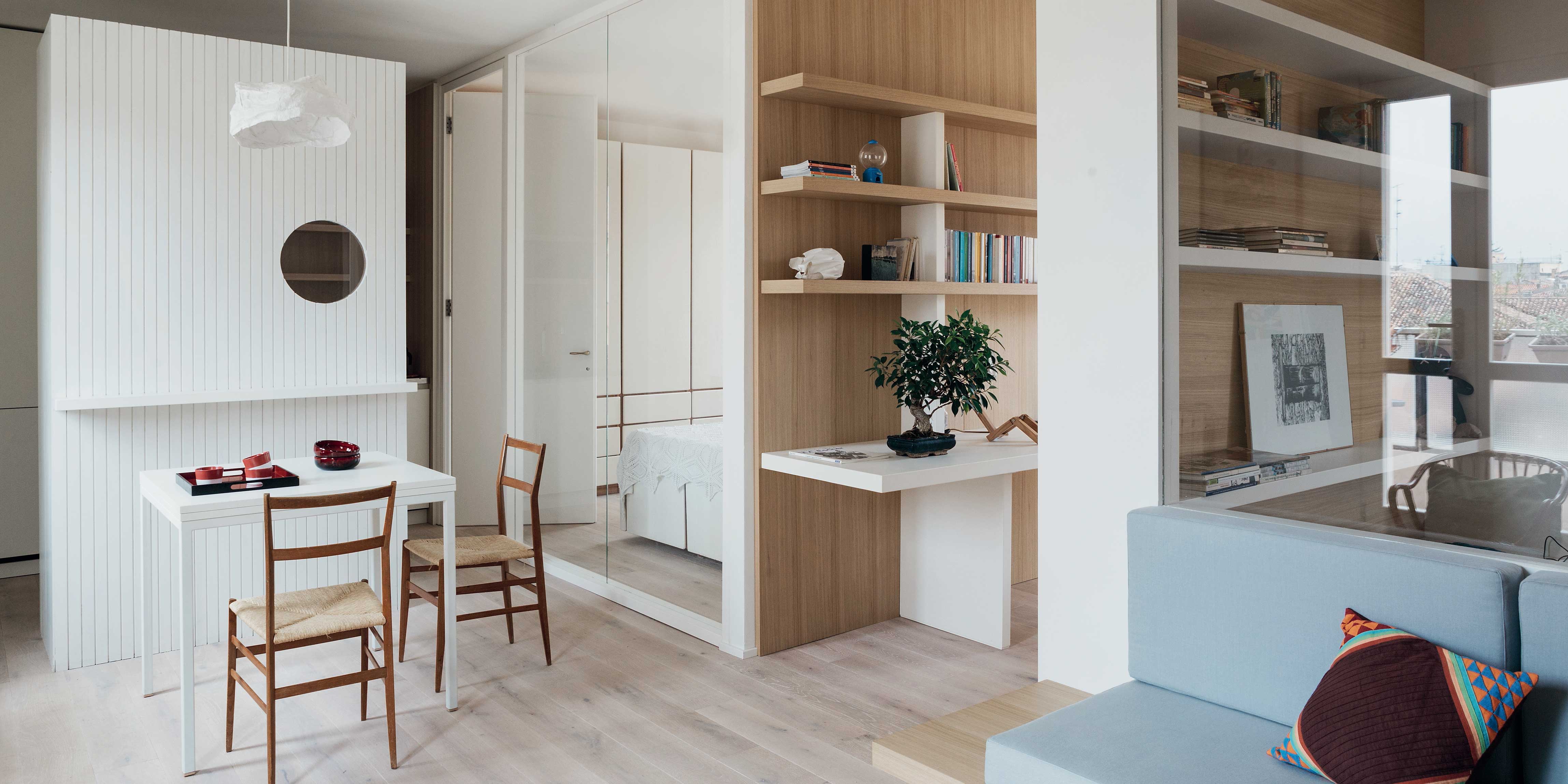 Trilocale low cost, 65 mq su misura con pareti trasparenti e sottili