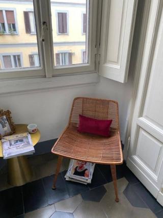 Poltroncina sottofinestra Poltroncina sottofinestra